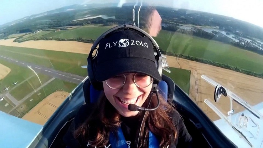 زارا رادرفورد، خلبان ۱۹ ساله، سفر خود را به دور دنیا آغاز کرد
